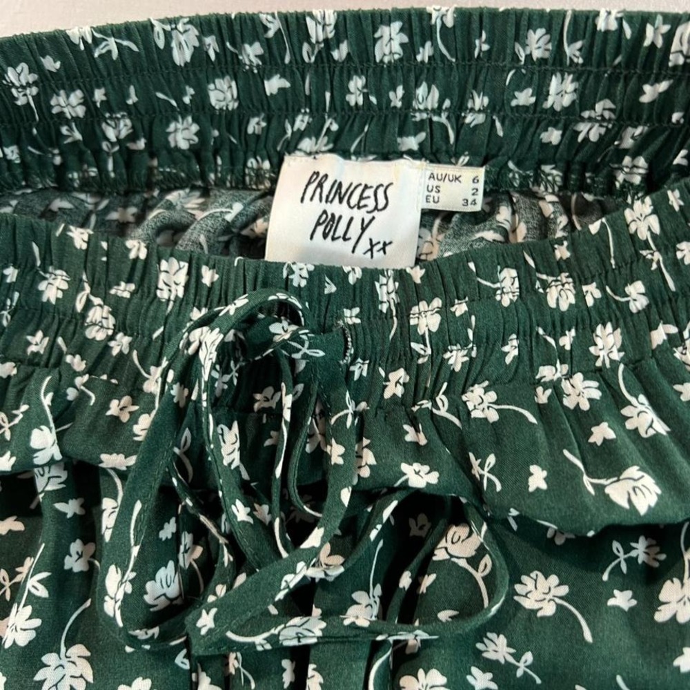 Princess Polly Green Floral Ruffle Mini Skirt – Size 2 - Picture 2 of 4